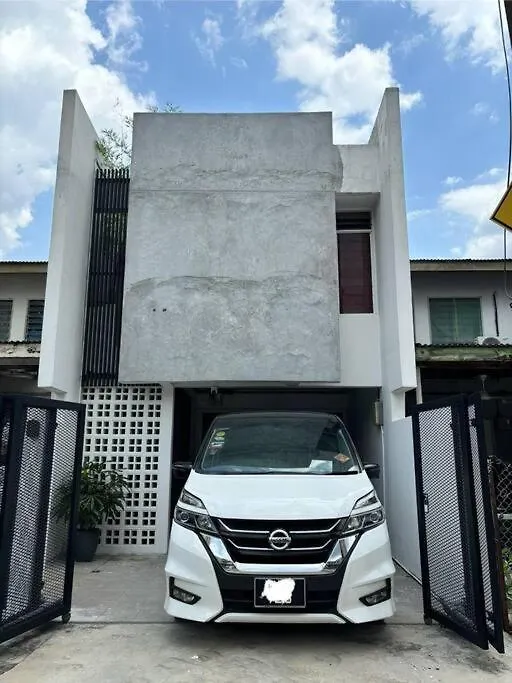 Relaxing House In Kuala Lumpur Villa Malaysia